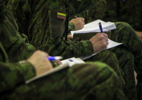 Brigados „Aukštaitija“ štabas treniruojasi planuoti gynybos operacijas - 5