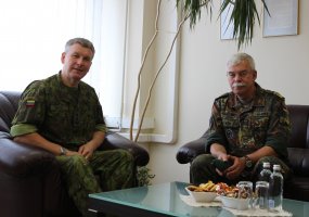Lietuvoje lankėsi Vokietijos kariuomenės Sausumos pajėgų vadas  - 3