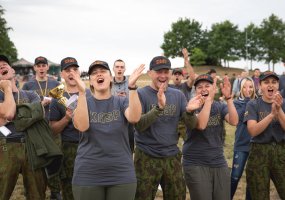 Pirmą kartą Savanorių pajėgų sporto žaidynėse pergalę iškovojo Didžiosios Kovos apygardos 8-osios... - 6