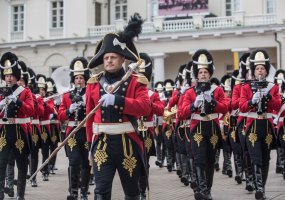 Iškilmingai paminėta Lietuvos karaliaus Mindaugo karūnavimo ir Tautiškos giesmės diena - 1