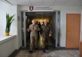 Lietuvos kariuomenės Mokymo ir doktrinų valdyboje Vokietijos kariuomenės Jungtinių pajėgų... - 3