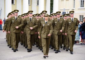 Lietuvos karo akademijos absolventai tapo karininkais ir papildys Lietuvos kariuomenės gretas - 3