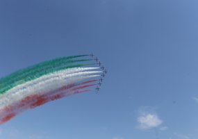 Lietuvos karo aviacijos šimtmetį atšventė dešimtys tūkstančių lankytojų - 2