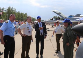 Lietuvos karo aviacijos šimtmetį atšventė dešimtys tūkstančių lankytojų - 4