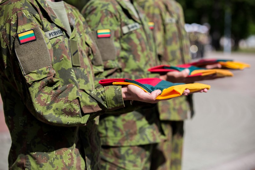 Seven Lithuanian servicemembers deployed to Iraq with NATO forces
