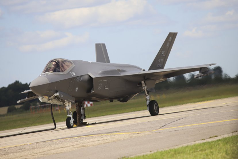 First time in the history of Lithuania, F-35A fifth-generation fighter aircraft landed at Šiauliai