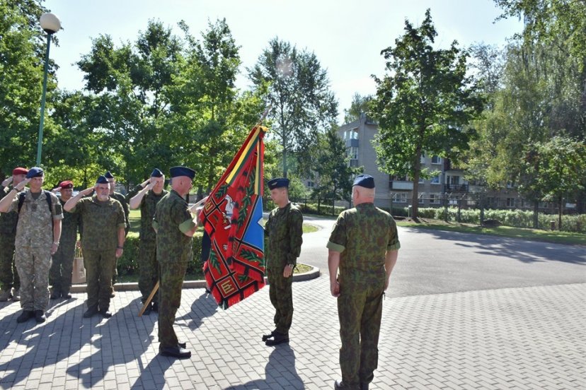Karinių oro pajėgų Oro erdvės stebėjimo ir kontrolės valdybai vadovaus plk. ltn. Raimondas Simuntis