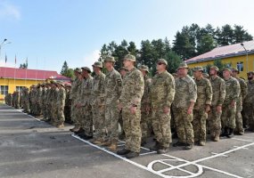 Lietuvos karininkas apie misiją Ukrainoje: sunku ne mums, o tiems, kas mūsų laukia  - 1