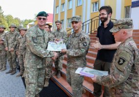 Lietuvos karininkas apie misiją Ukrainoje: sunku ne mums, o tiems, kas mūsų laukia  - 4