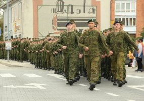 Oro gynybos bataliono  ir Aviacijos bazės  kariai iškilmingai prisiekė Lietuvos Respublikai - 1