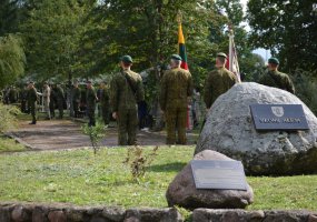 Birutės ulonų bataliono kovinei vėliavai – dvidešimt penkeri - 3