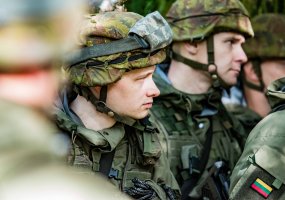 Parengtojo rezervo kariai atnaujina įgūdžius Karaliaus Mindaugo husarų batalione - 4