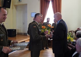 Karo akademijoje susitiko pirmieji jos absolventai  - 4