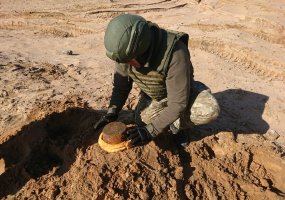 EOD specialists of the Engineer Battalion training at international Exercise Detonator 2019 in... - 5