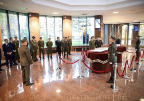 Chief of Defence of Lithuania visiting troops in Ukraine - 4