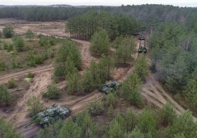 Kariuomenės pratybose Švenčionių rajone – didelė puolimo ir gynybos operacija  - 6