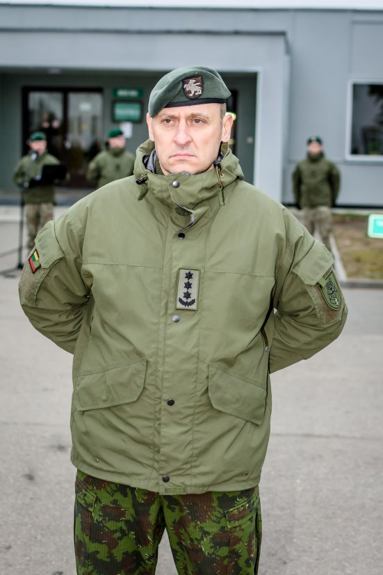 Flag of the Mechanised Infantry Brigade Iron Wolf - in the hands of new commander 