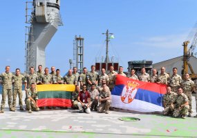 Lithuanians' service protecting a WFP ship in the Indian Ocean was outstanding - 5