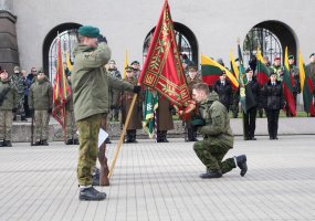 Kaune Lietuvai prisiekė 61 jaunesniųjų karininkų vadų mokymų klausytojas - 1