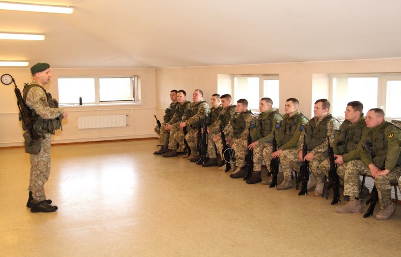 Officers from Ukraine to attend a course at the Lithuanian Armed Forces School 