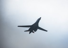 Jungtinės paramos ugnimi valdymo pratybos: skirtingi šalių orlaiviai ir operacijos visą parą  - 5