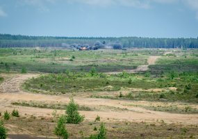 „Barboros ryžtas 20“: poligoną Pabradėje drebino lietuvių ir olandų haubicos  - 1