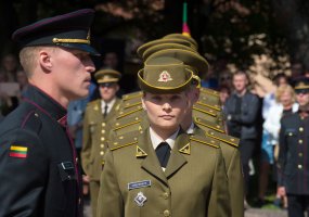 Lietuvos kariuomenės gretas papildė pusšimtis karininkų   - 6