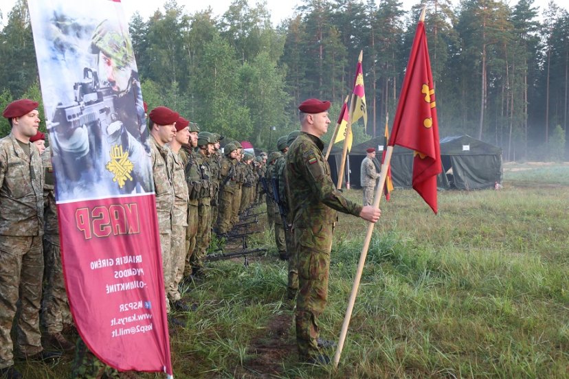 2-osios rinktinės kariai savanoriai kovojo dėl geriausiojo pėstininkų skyriaus vardo