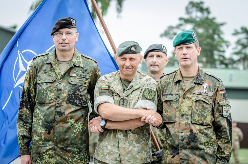 NATO priešakinių pajėgų kovinės grupės Lietuvoje 8-ajai rotacijai vadovauja plk. ltn. P. Papenbrokas