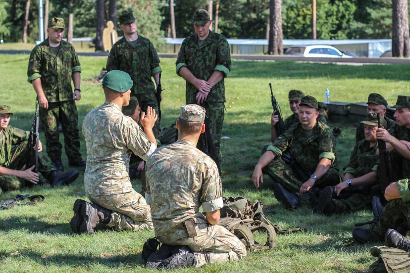 Rezervistai atnaujina žinias, kad prireikus sėkmingai galėtų dalyvauti šalies gynyboje
