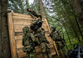 Geriausias Sausumos pajėgų pėstininkų skyrius tarnauja Trakų savanorių kuopoje - 3