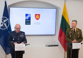 NATO karinio komiteto pirmininkas: „Mes esame stipresni ir saugesni ten, kur stovime kartu“ - 2