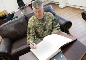 Gen. ltn. Valdemaras Rupšys lankėsi Motorizuotoje pėstininkų brigadoje „Žemaitija“ - 6