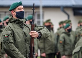 Karaliaus Mindaugo husarų batalione padėkota aktyviojo rezervo kariams ir pristatytas naujas vyr.... - 3