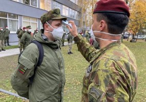Svarstoma padidinti karių, vykdysiančių Taikos meto užduotis, skaičių  - 6