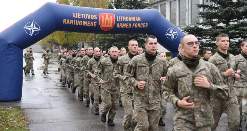 Bėgime „In Memoriam 2020“ pagerbti šiemet mirę Lietuvos kariai
