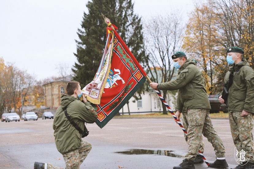 Birutės ulonų batalione prisiekė jaunieji kariai