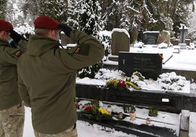 30 gėlių vainikų skirta žuvusiems už mūsų tautos laisvę - 3