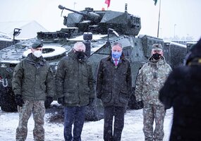 Krašto apsaugos ministras lankėsi NATO priešakinių pajėgų kovinėje grupėje  - 2