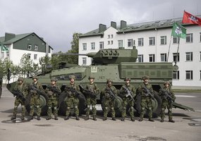 Mokomojo junginio kariai tarnavo karo sąlygomis ir padėjo tvirtus pamatus Lietuvos kariuomenės... - 7