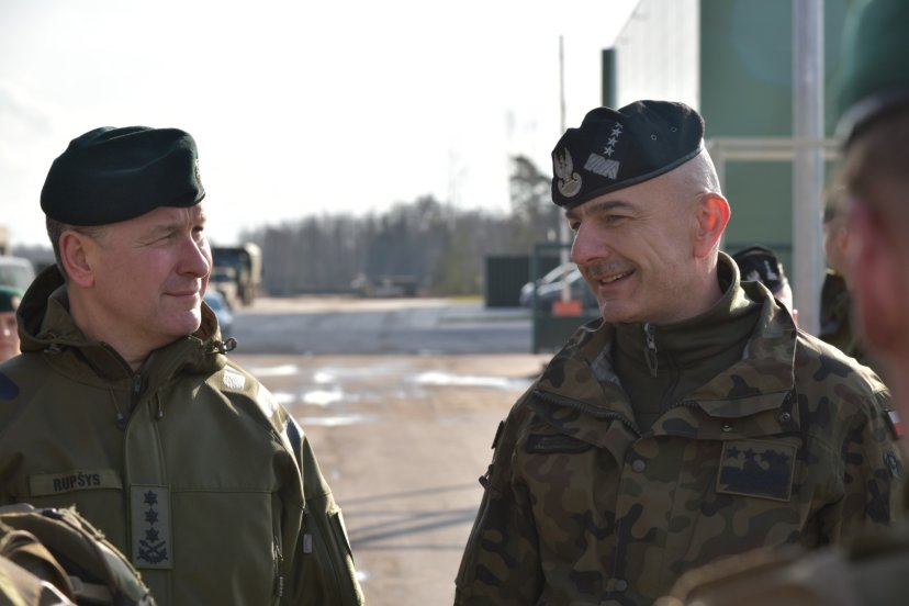 Lieutenant General Valdemaras Rupšys had a phone call with Polish counterpart 