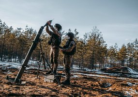 Karaliaus Mindaugo husarų bataliono karių pratybos – pagilinti kovinio šaudymo įgūdžiai - 3