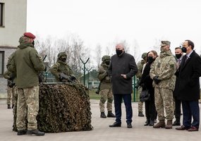 JAV Lietuvos kariuomenei perdavė prieštankinių ginklų M72 LAW - 2