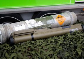 JAV Lietuvos kariuomenei perdavė prieštankinių ginklų M72 LAW - 4