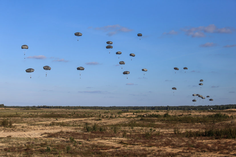 Prasideda tarptautinės pratybos „Defender  Europe 21”, mokymuose dalyvaus ir Lietuvos kariai 