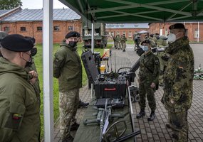 Lietuvai akredituotų užsienio šalių gynybos atašė apsilankė Inžinerijos batalione - 8