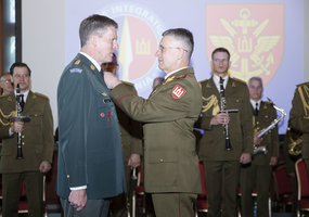 Valdovų rūmuose – iškilminga NATO pajėgų integravimo vieneto vado pasikeitimo ceremonija - 3