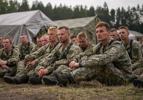 Lietuvai prisiekė beveik pusšimtis jaunesniųjų karininkų - 8