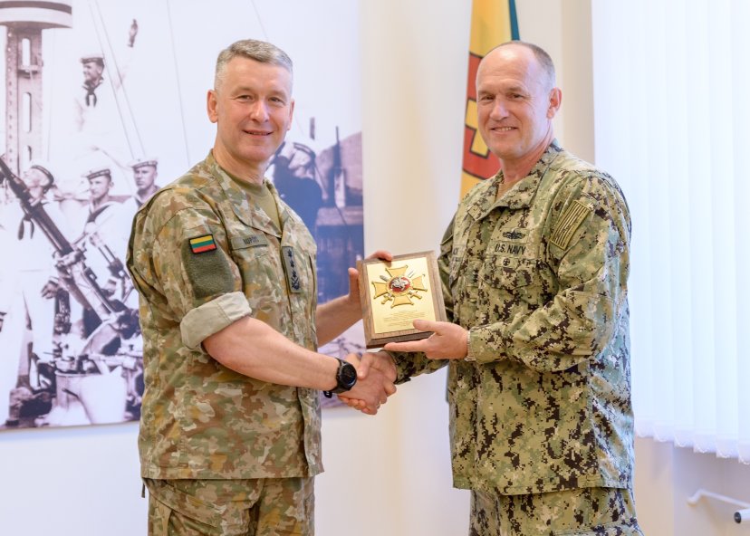 Chief of Defence of Lithuania thanked U.S. 6th Fleet Commander for support  