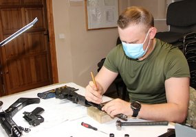 Ko išmoksta ginkluotės specialistai Lietuvos kariuomenės mokykloje? - 1